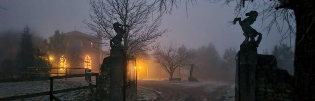 winternight - bijzonder overnachten mystiek klooster in frankrijk, bijzonder overnachten in frankrijk